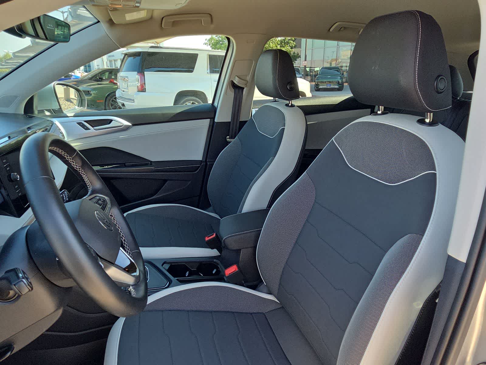 2026 Volkswagen Taos SE