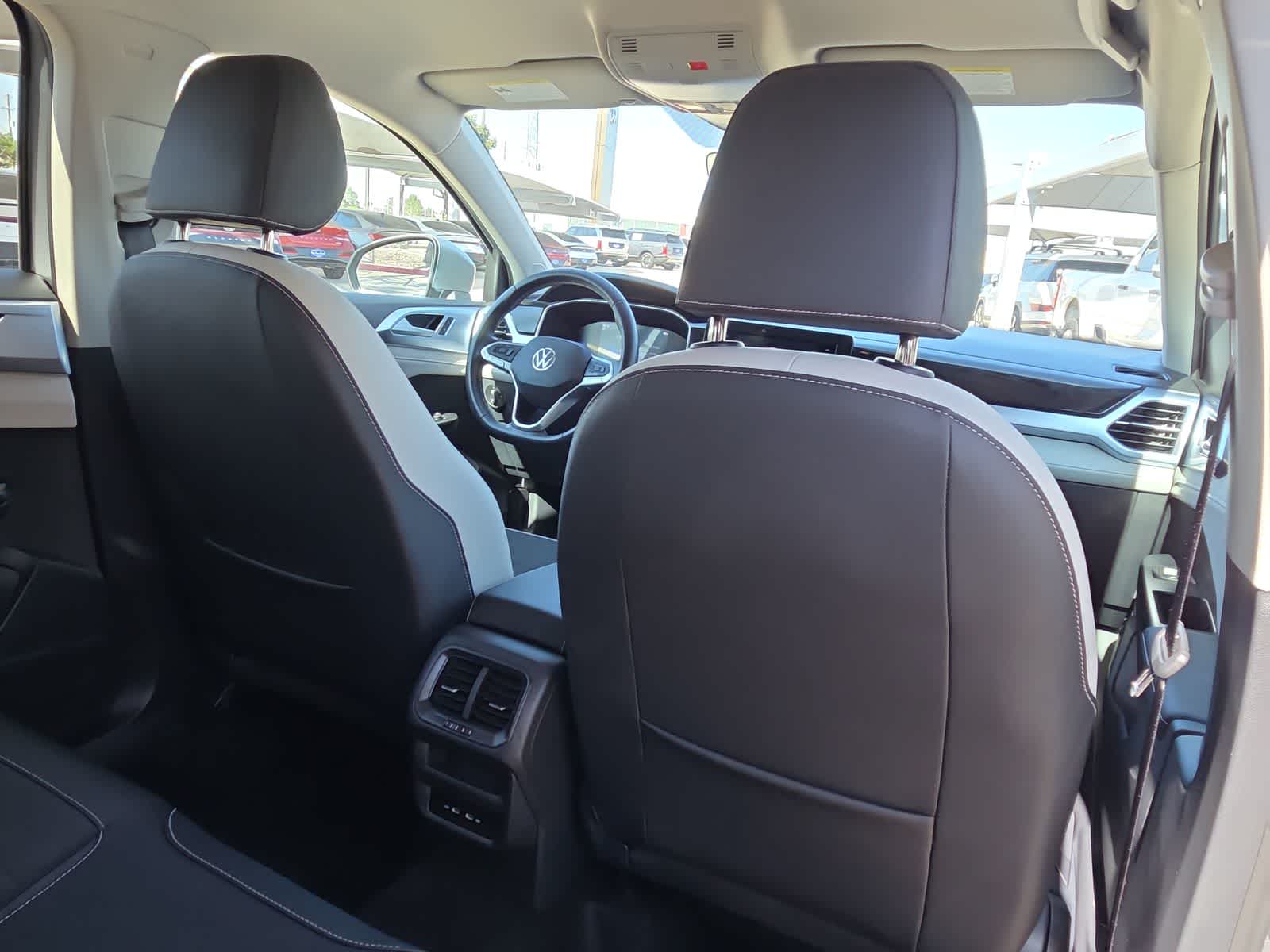 2026 Volkswagen Taos SE