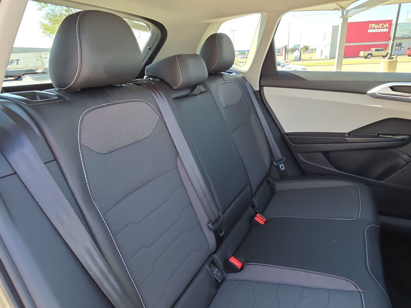 2026 Volkswagen Taos SE
