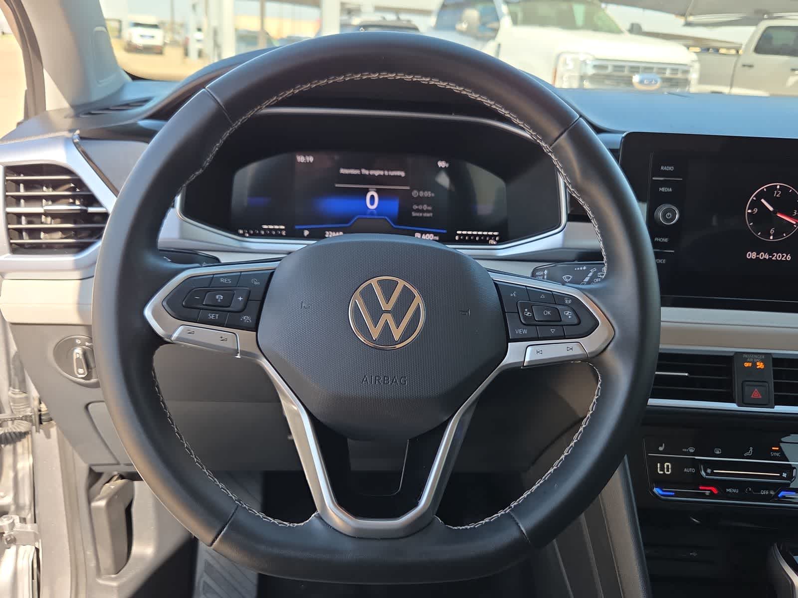 2026 Volkswagen Taos SE
