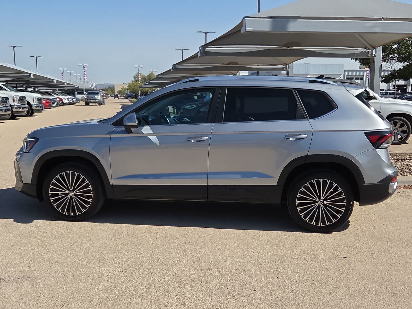2026 Volkswagen Taos SE