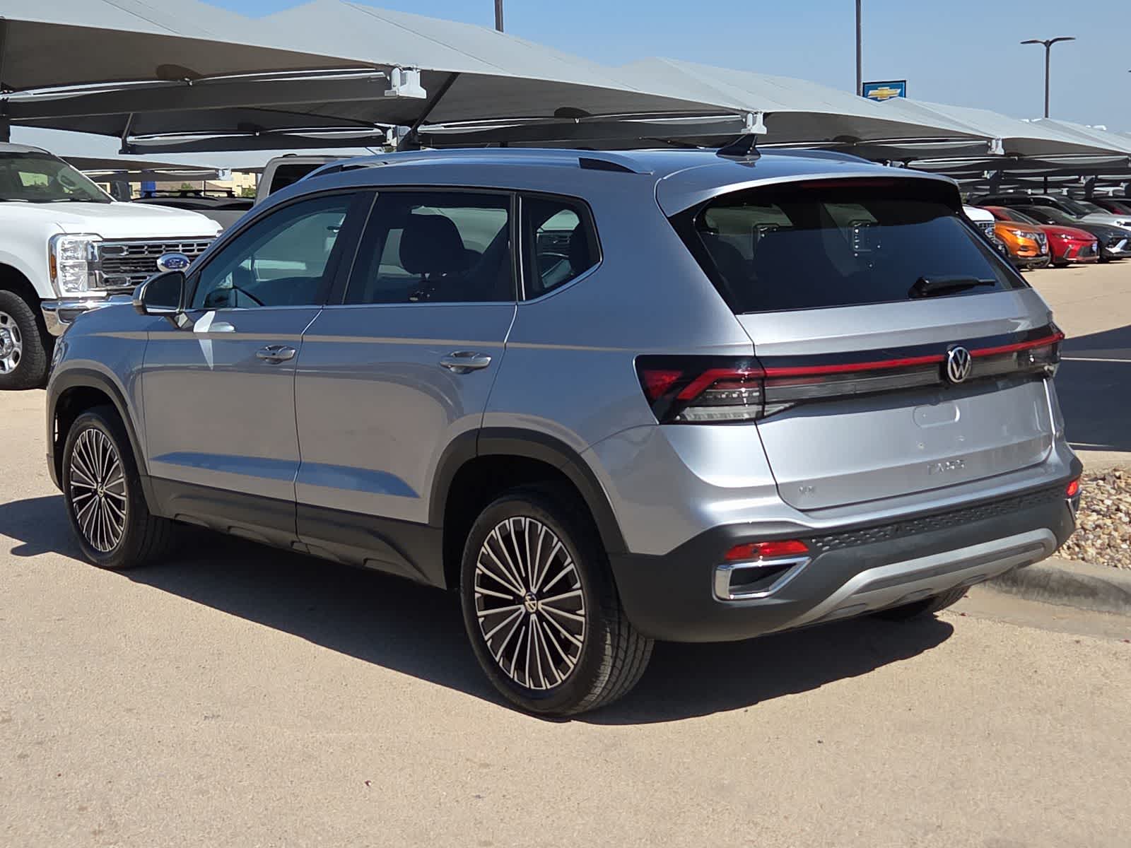 2026 Volkswagen Taos SE