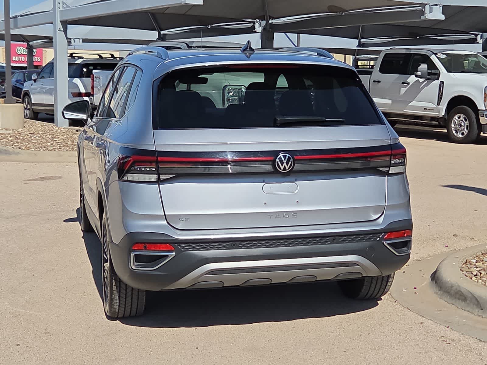2026 Volkswagen Taos SE
