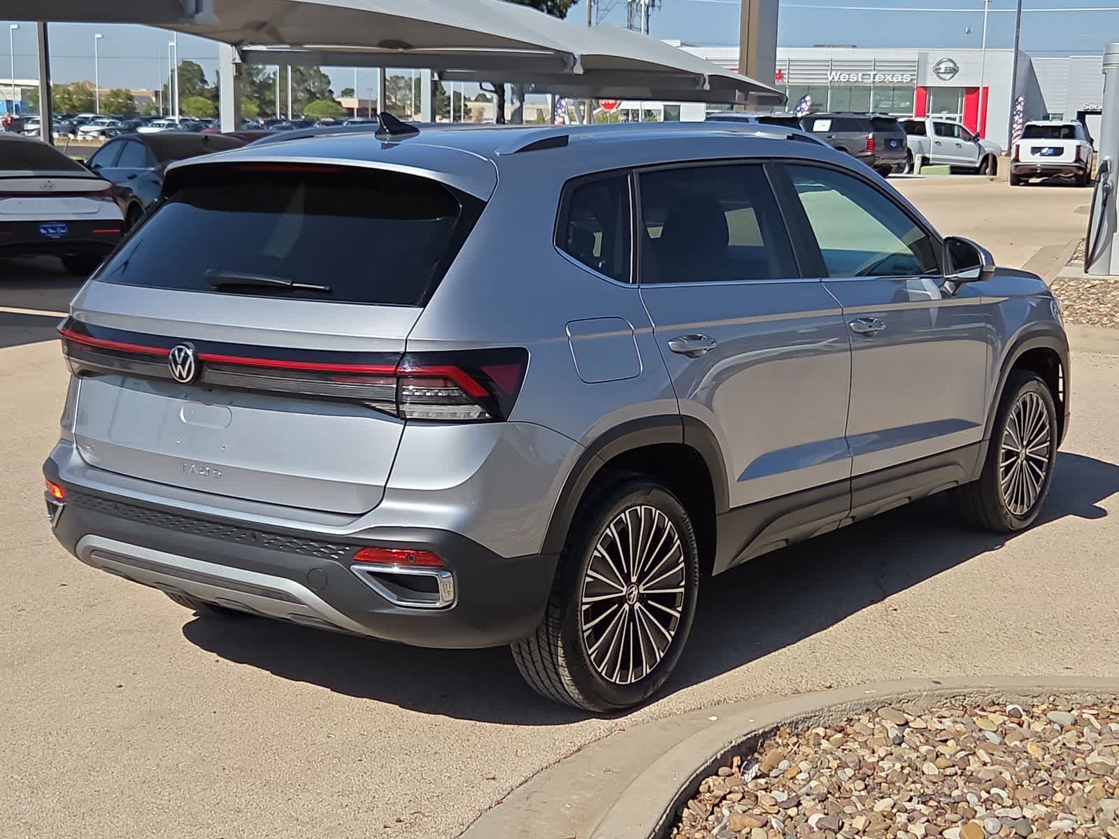 2026 Volkswagen Taos SE
