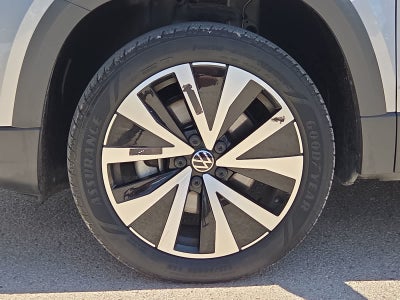 2024 Volkswagen Taos SE