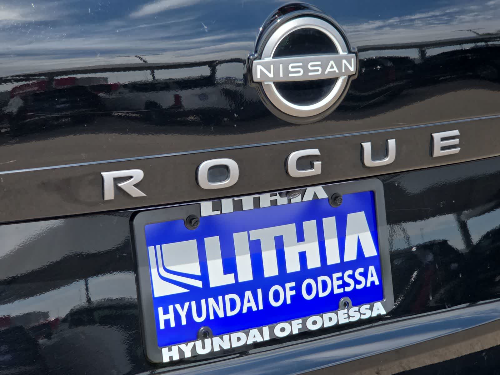 2025 Nissan Rogue SV