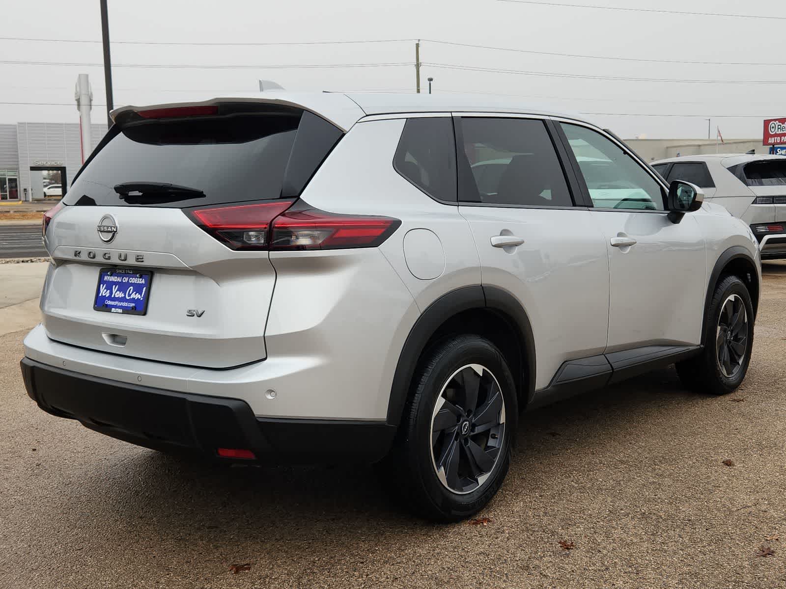 2024 Nissan Rogue SV