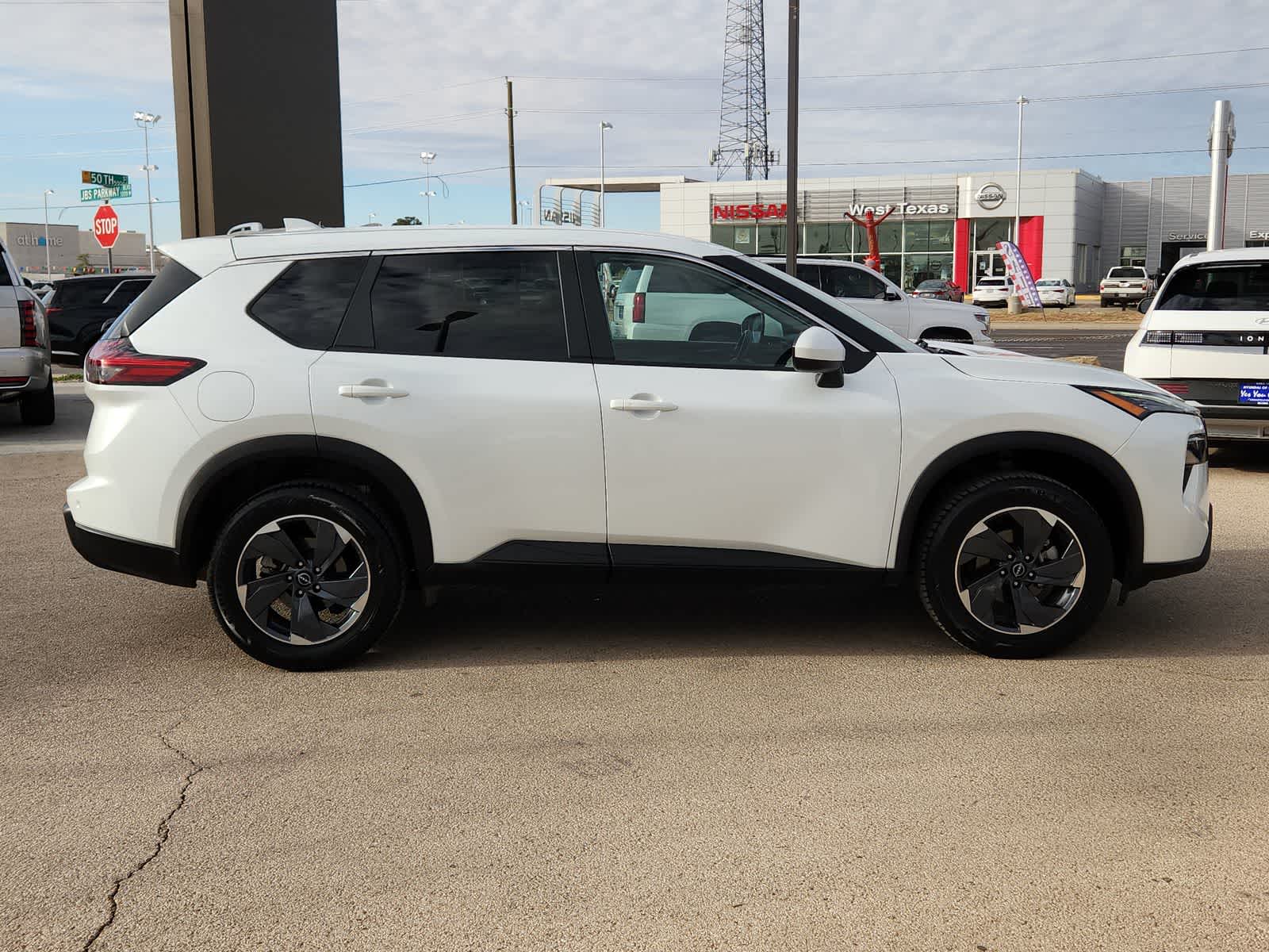 2024 Nissan Rogue SV