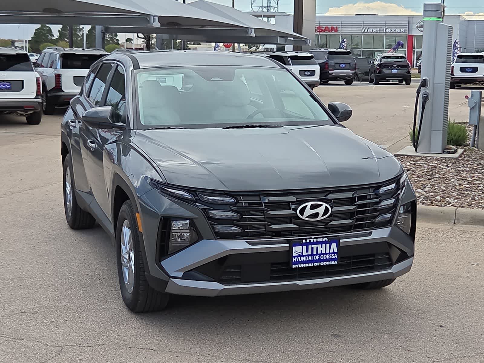 2026 Hyundai TUCSON SE