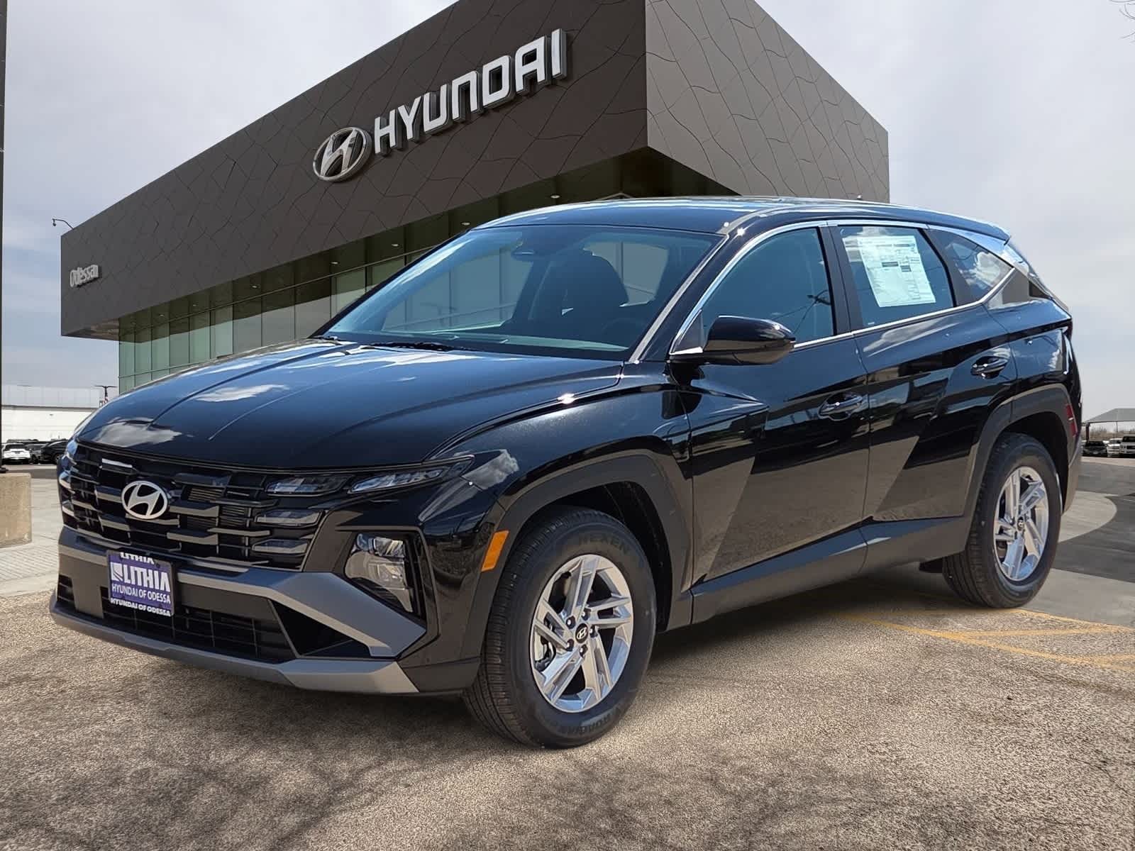 2026 Hyundai TUCSON SE
