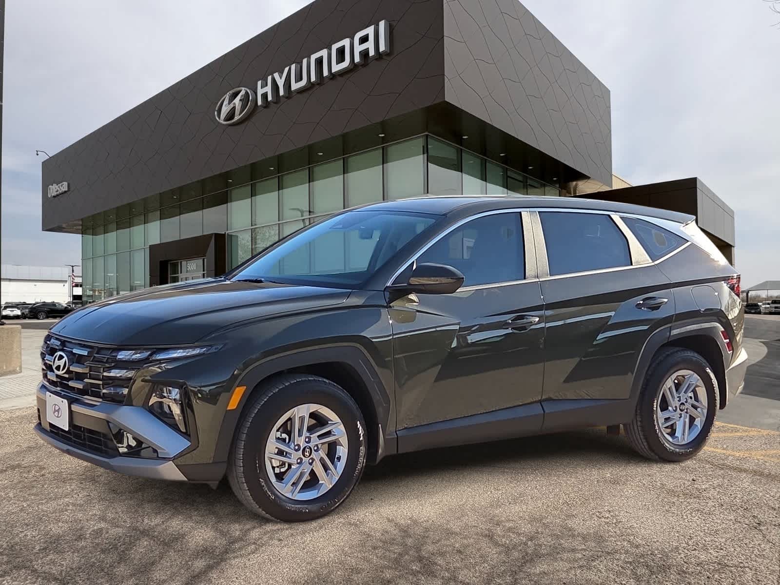 2026 Hyundai TUCSON SE