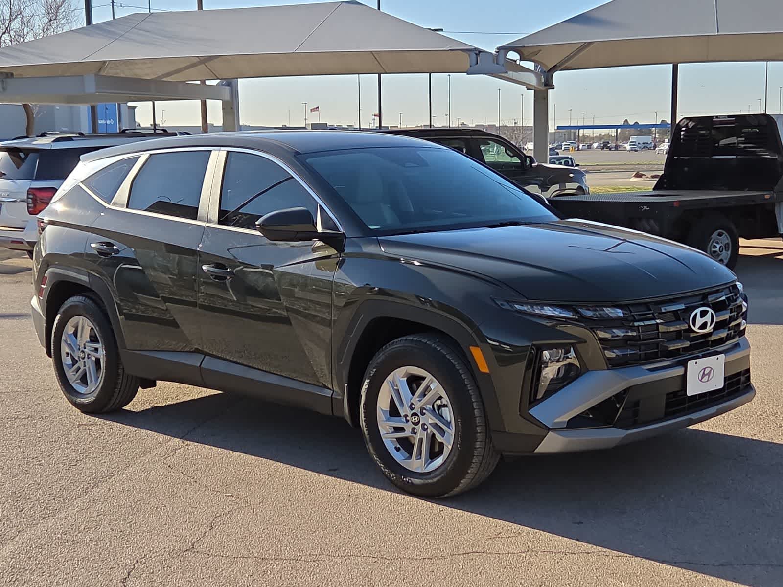 2026 Hyundai TUCSON SE