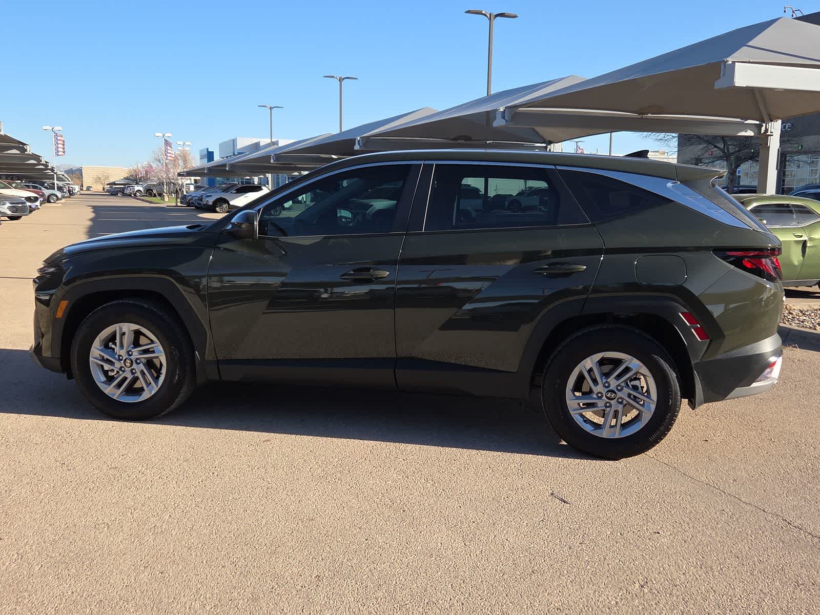 2026 Hyundai TUCSON SE