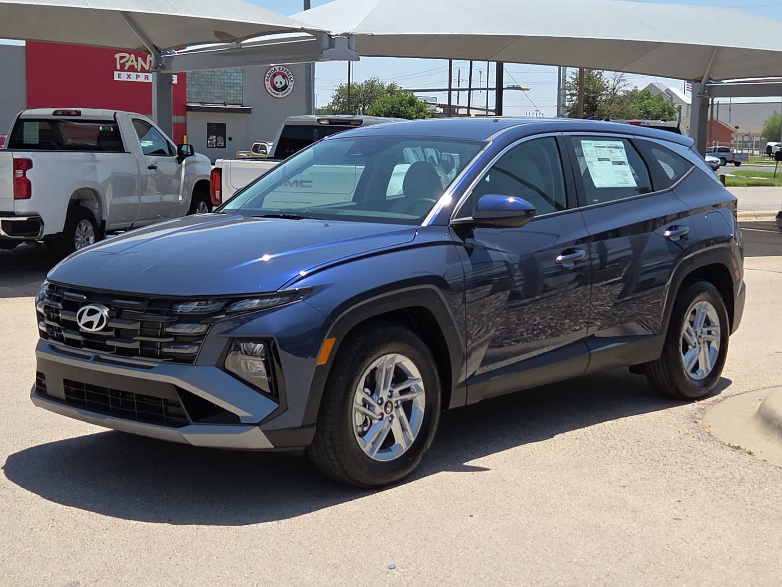 2026 Hyundai TUCSON SE