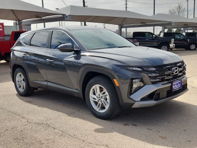 2026 Hyundai TUCSON SE