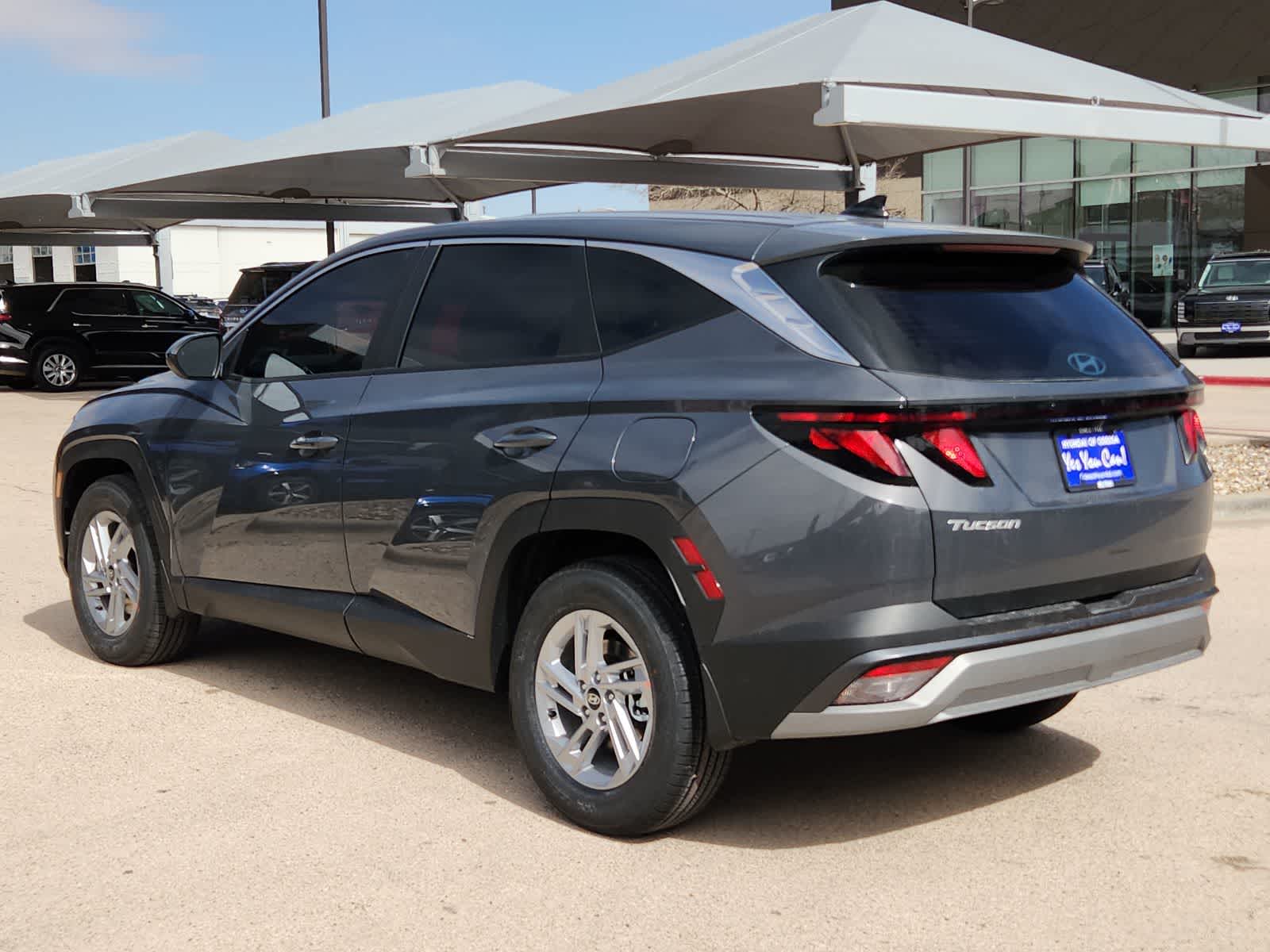 2026 Hyundai TUCSON SE