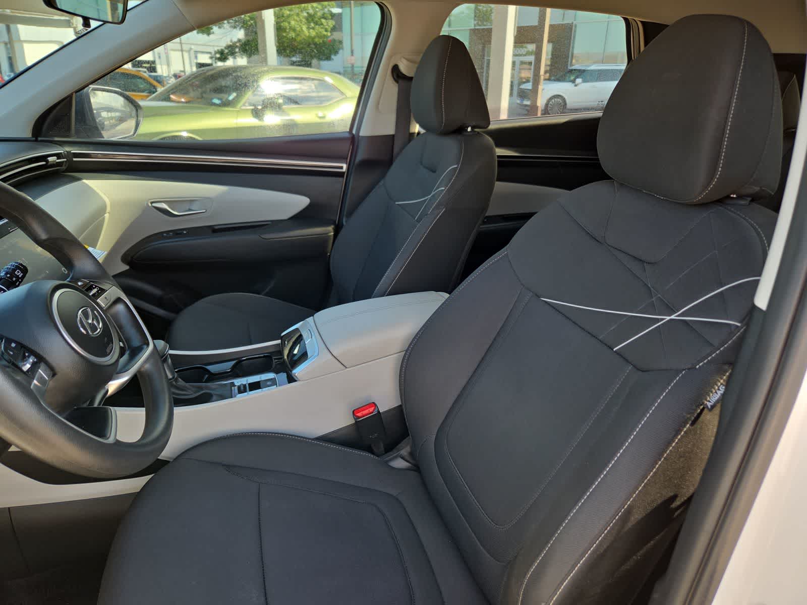 2024 Hyundai TUCSON SE