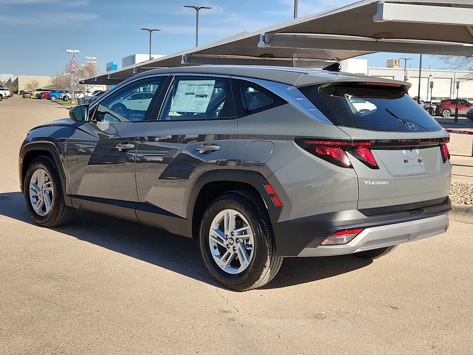 2026 Hyundai TUCSON SE