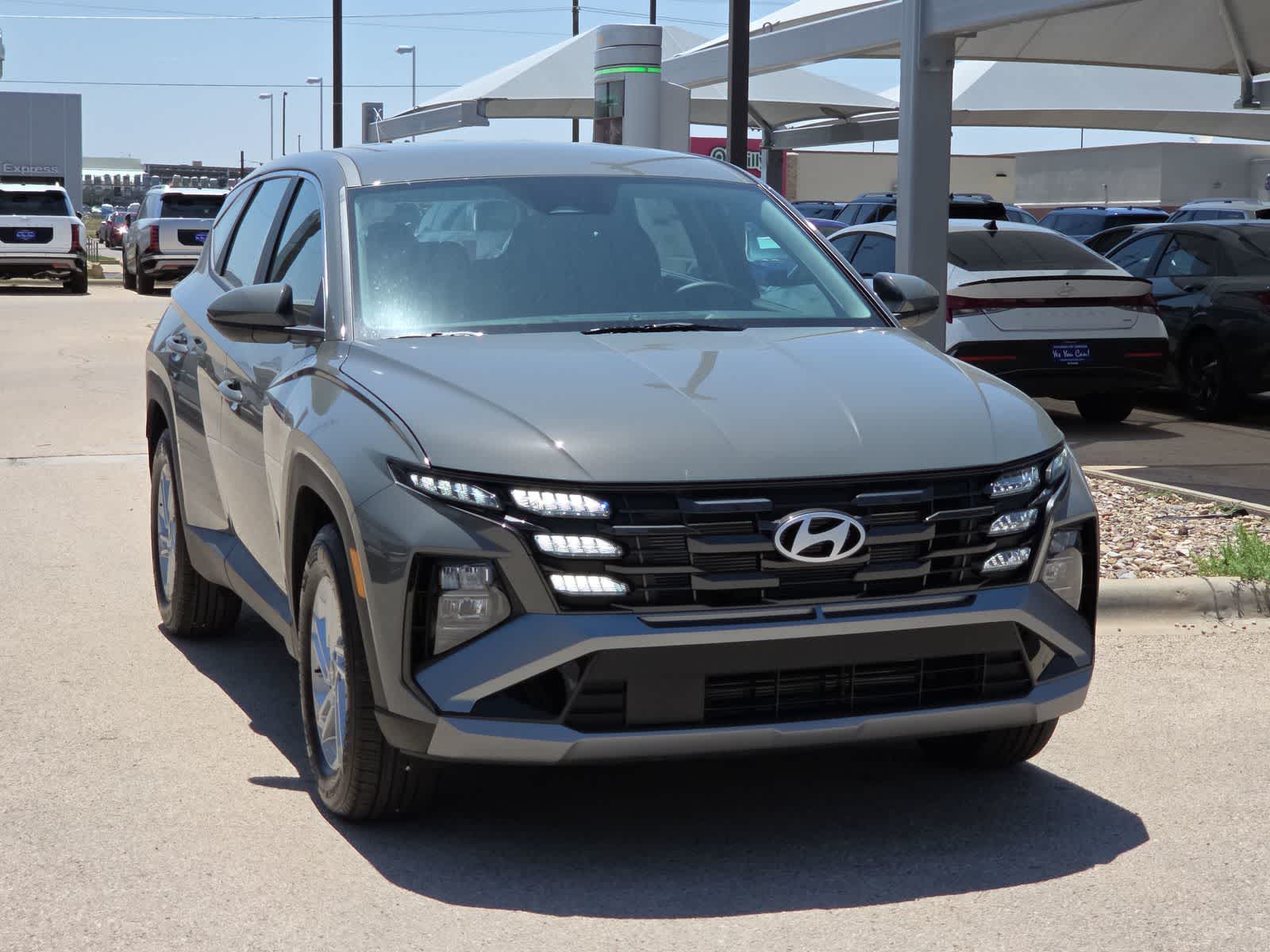 2026 Hyundai TUCSON SE
