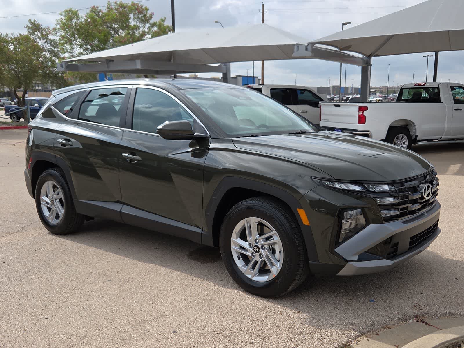 2026 Hyundai TUCSON SE