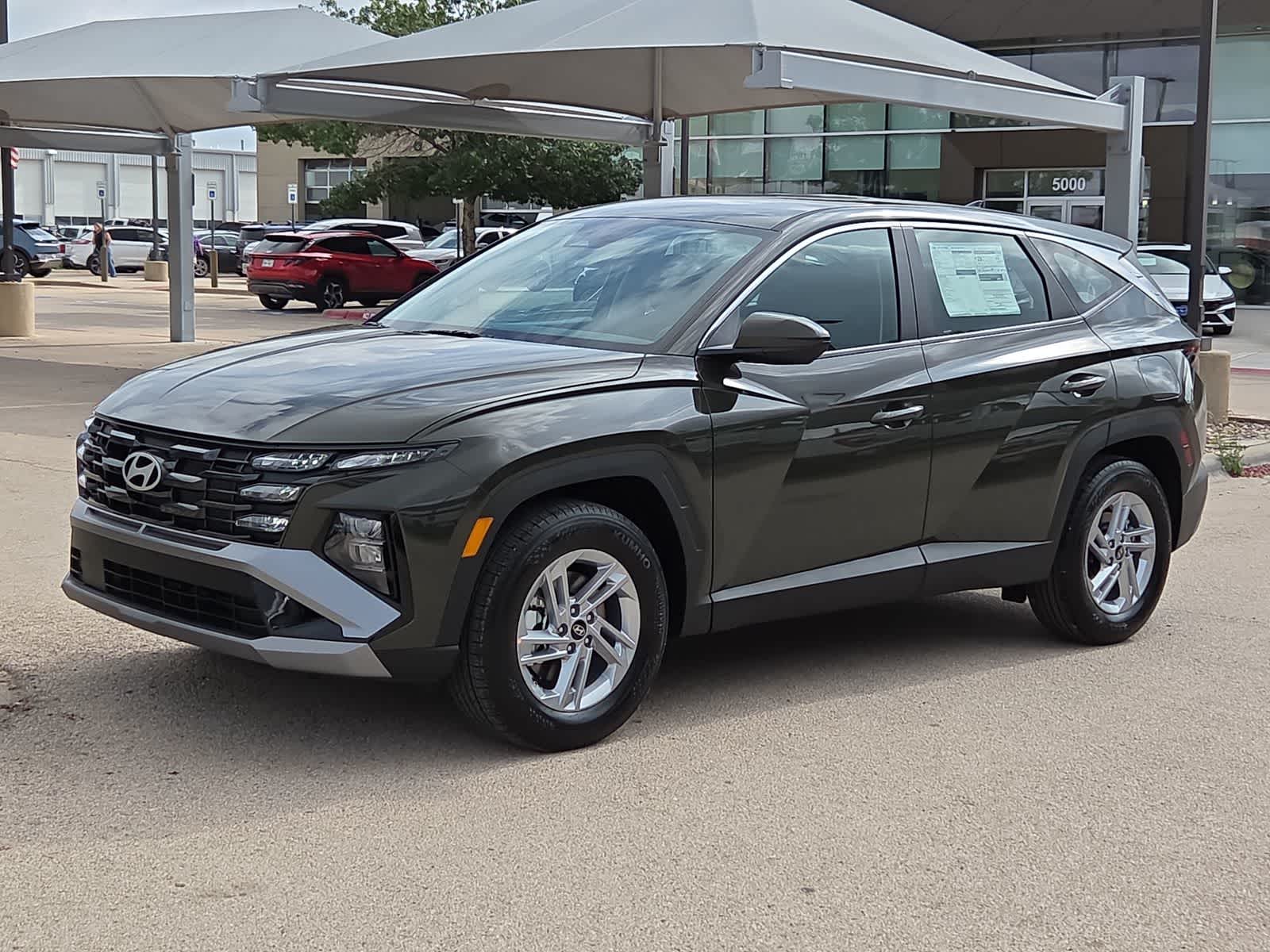 2026 Hyundai TUCSON SE