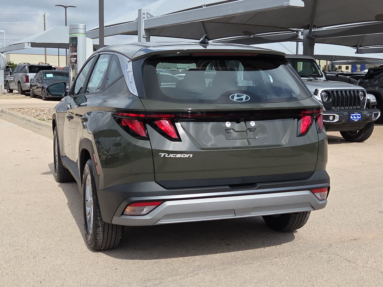 2026 Hyundai TUCSON SE