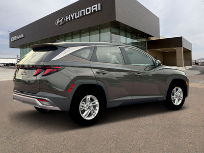 2026 Hyundai TUCSON SE