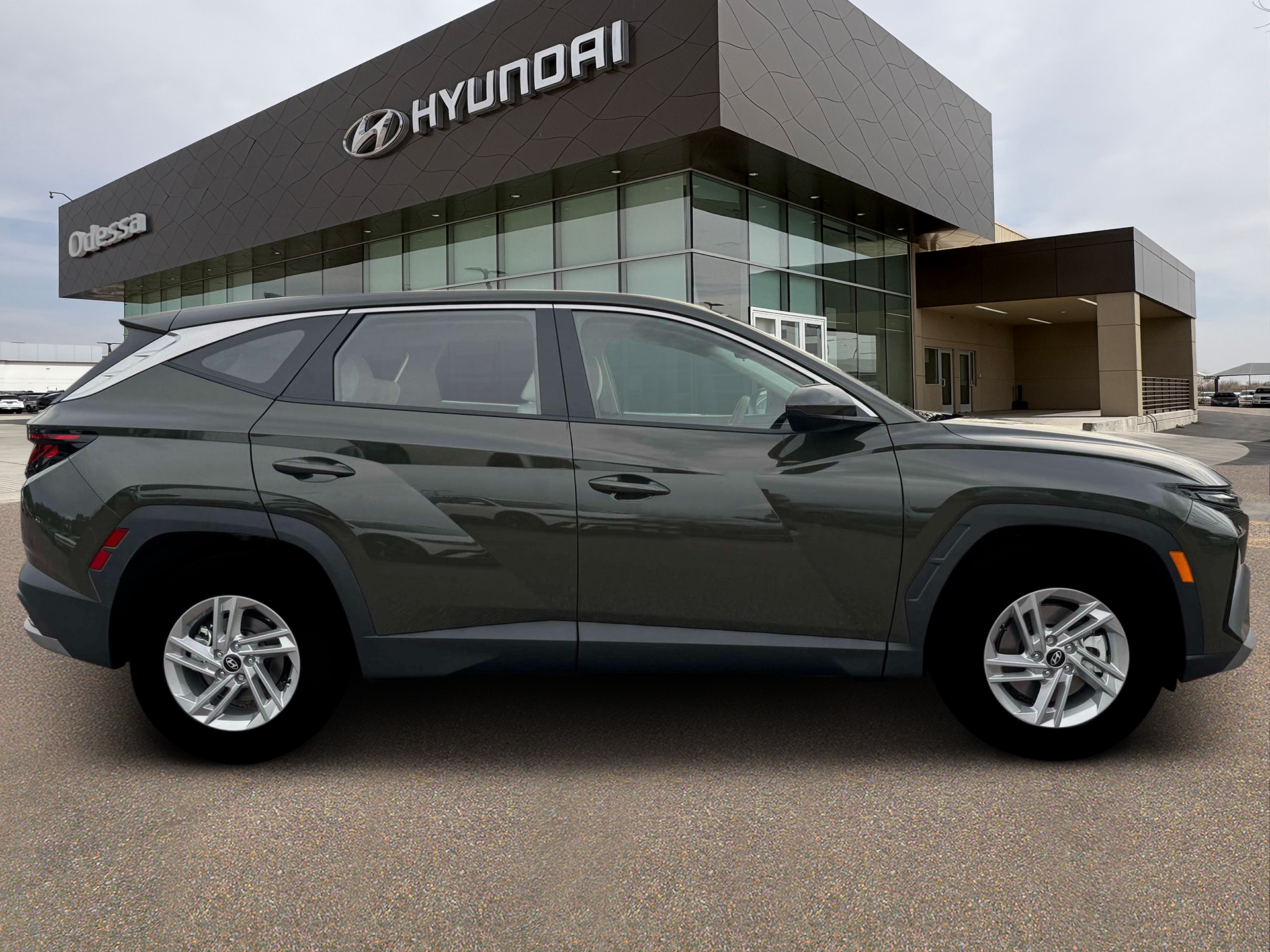 2026 Hyundai TUCSON SE
