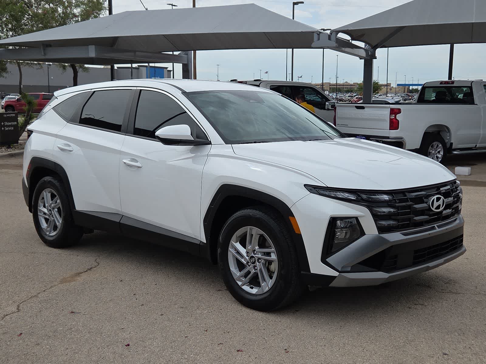 2025 Hyundai TUCSON SE