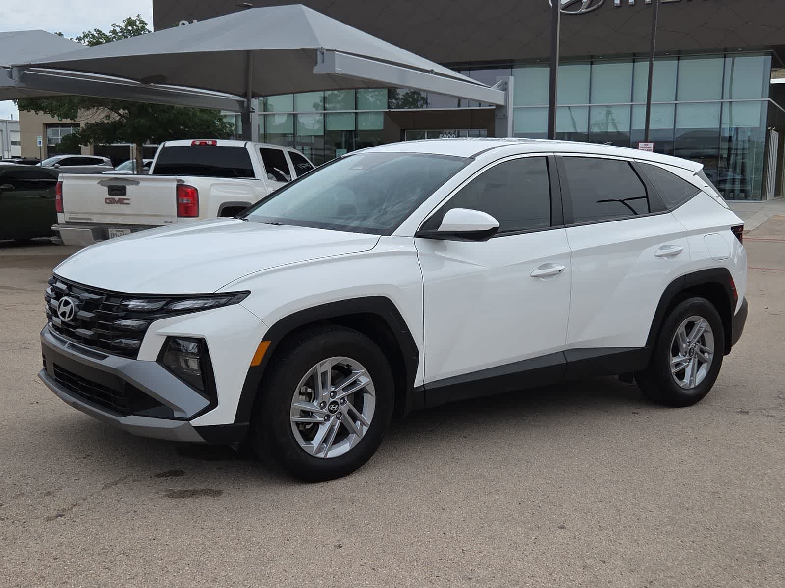2025 Hyundai TUCSON SE