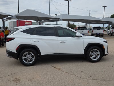 2025 Hyundai TUCSON SE