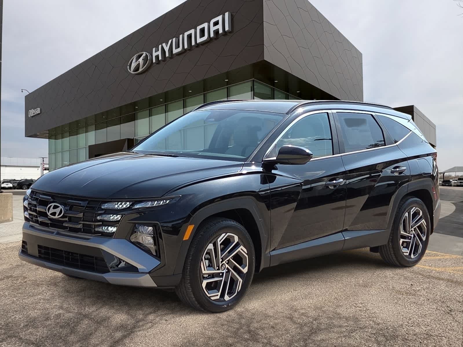 2026 Hyundai Tucson SEL Plus FWD's photo