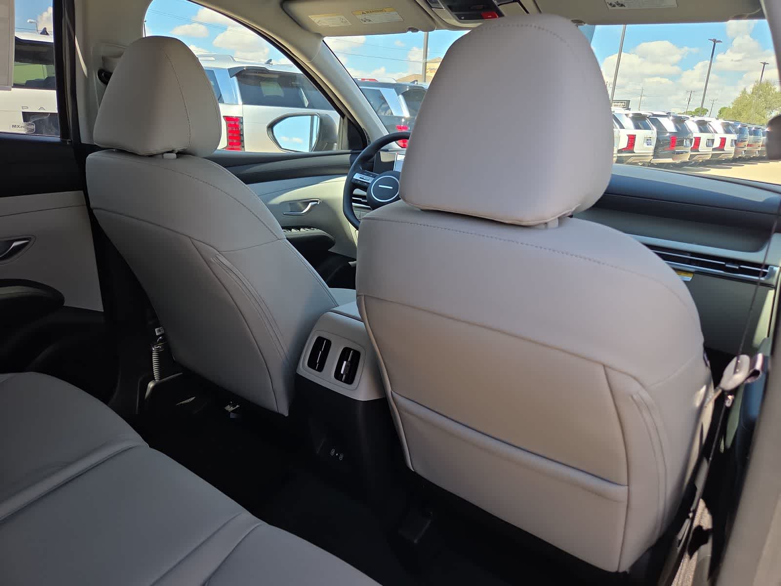 2026 Hyundai TUCSON SEL Plus