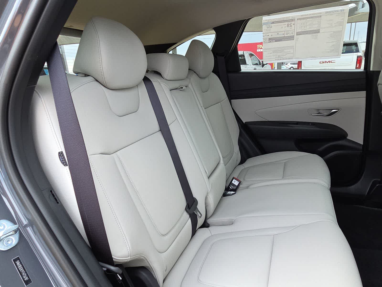 2026 Hyundai TUCSON SEL