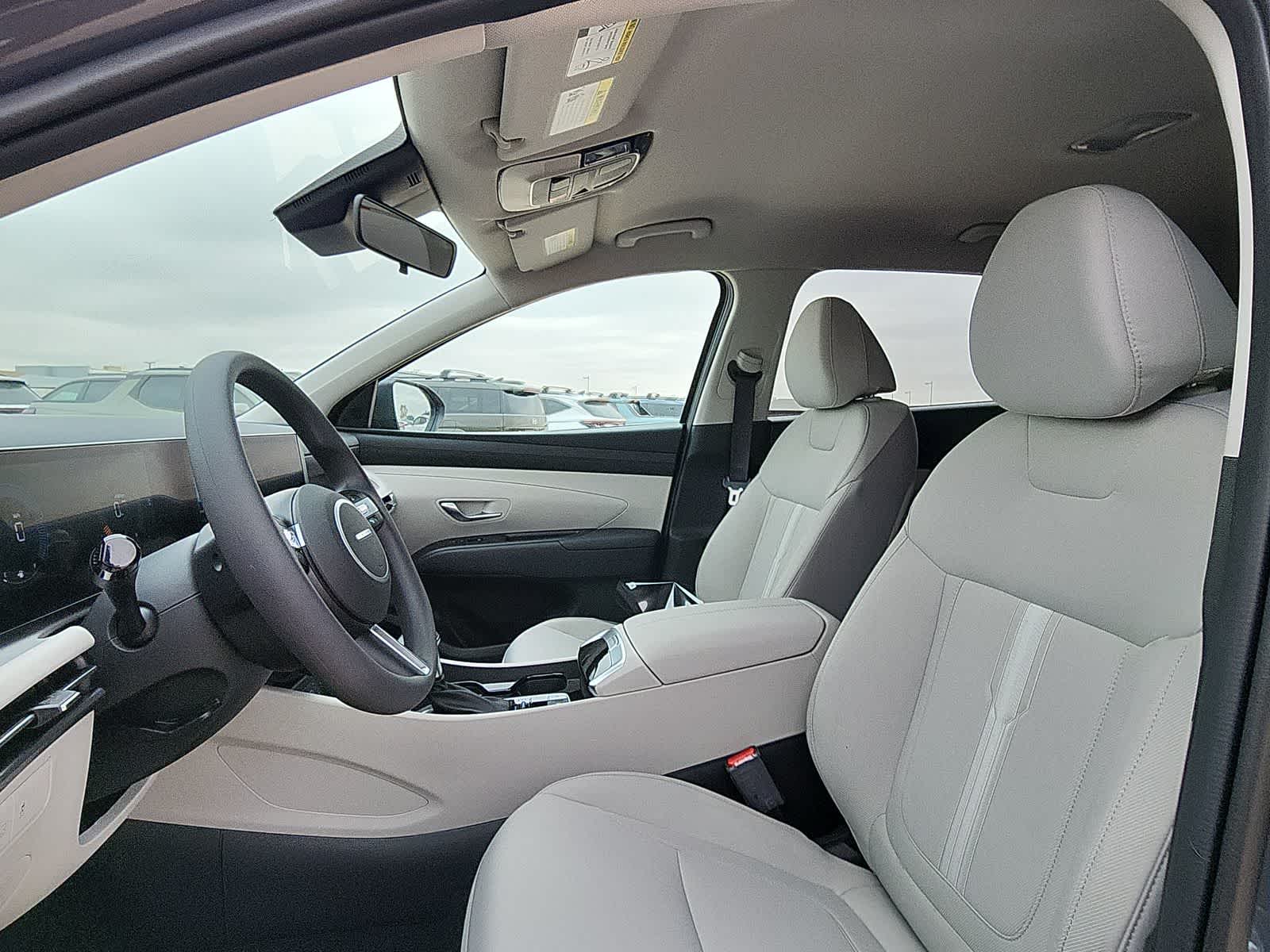 2025 Hyundai TUCSON SEL