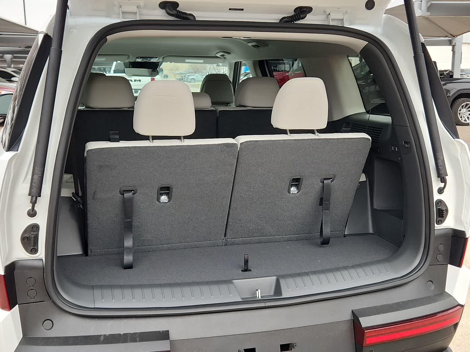 2026 Hyundai SANTA FE SE