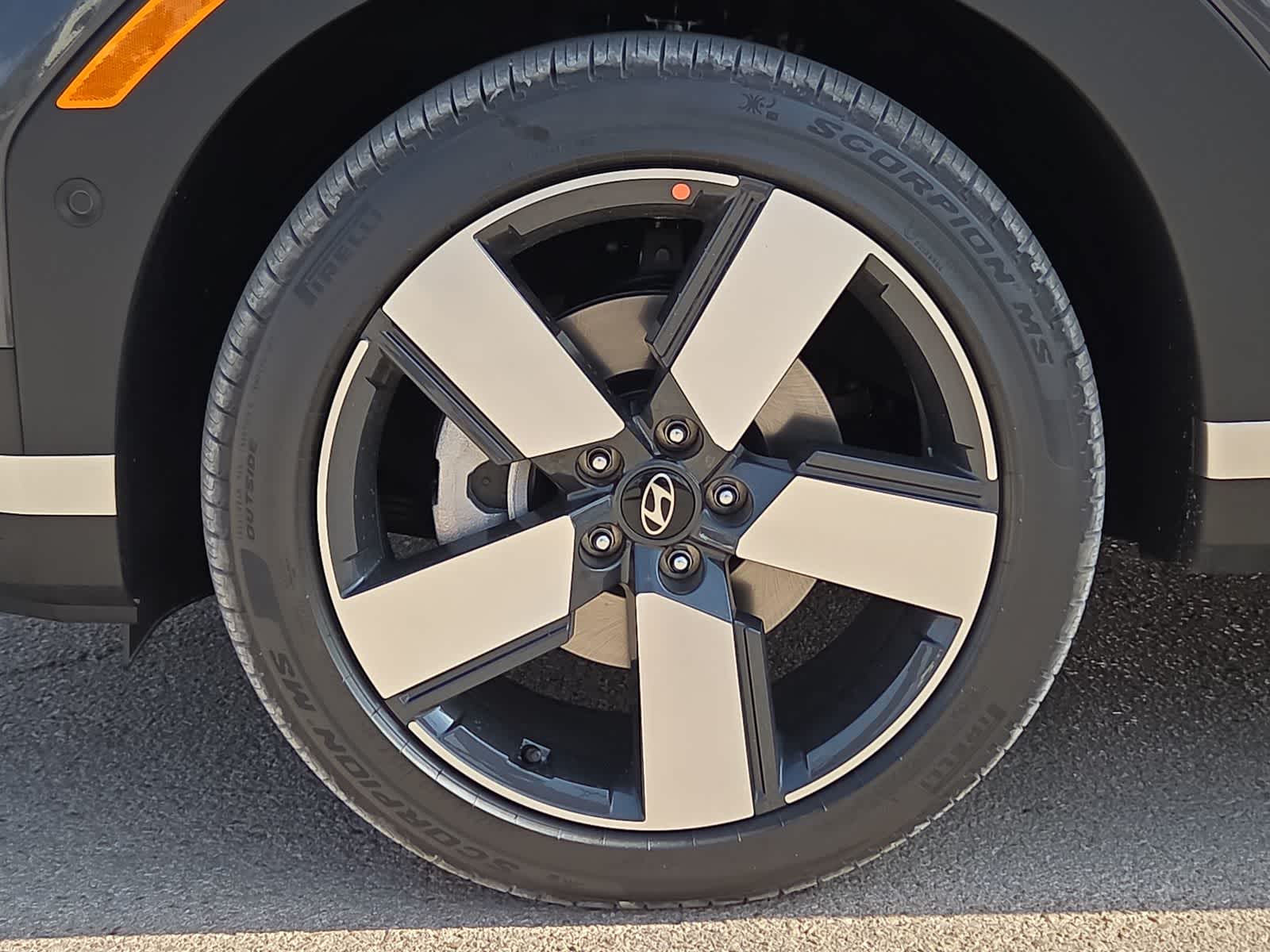 2027 Hyundai SANTA FE Limited 6P