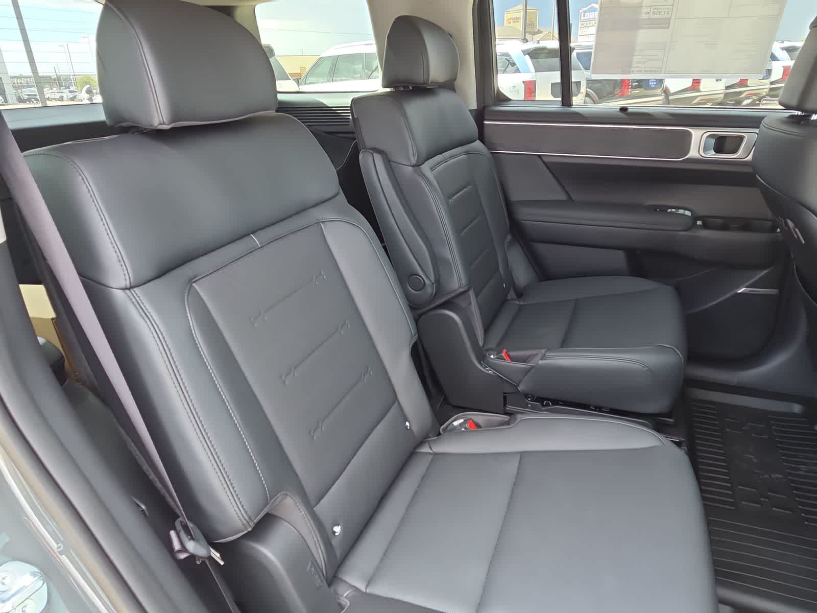 2027 Hyundai SANTA FE Limited 6P