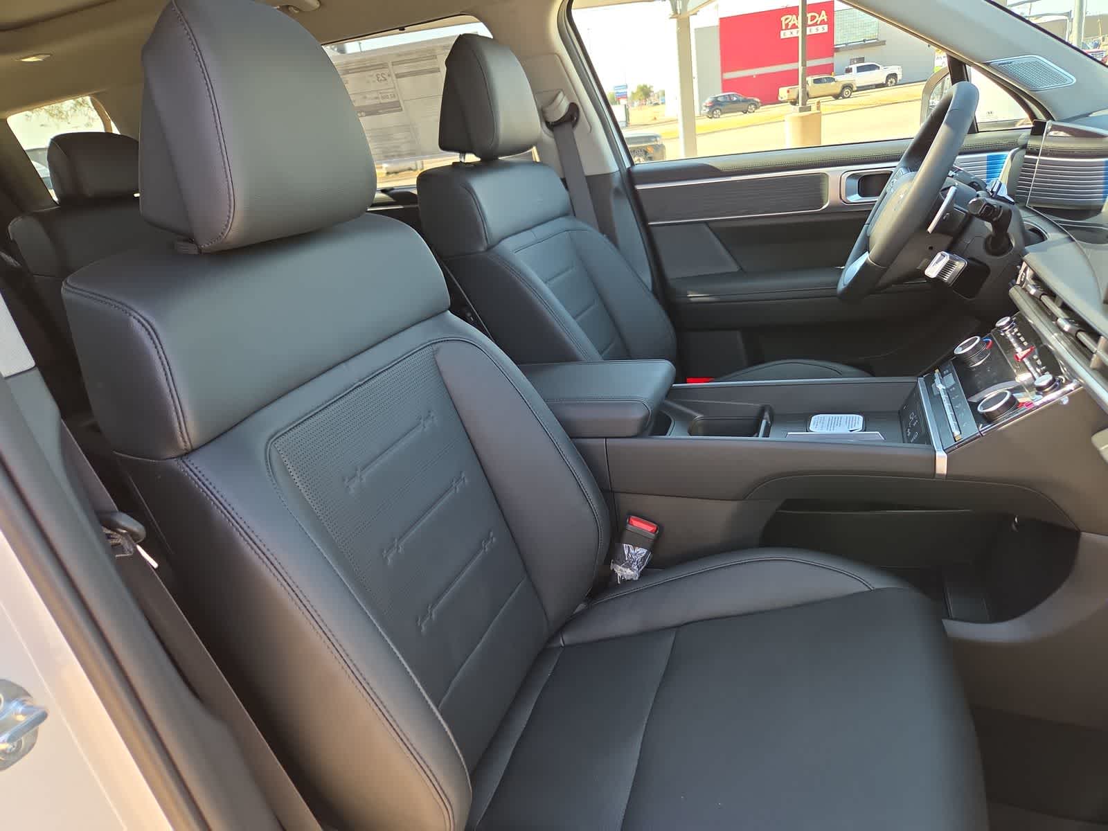 2027 Hyundai SANTA FE Limited 6P