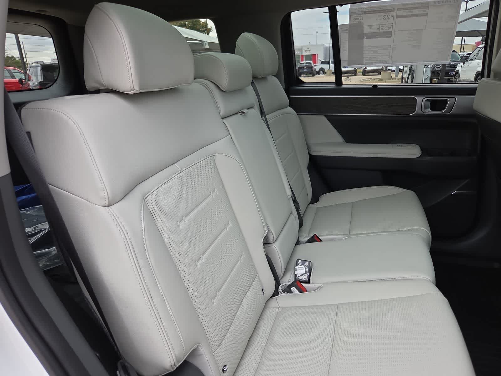 2027 Hyundai SANTA FE Limited 7P
