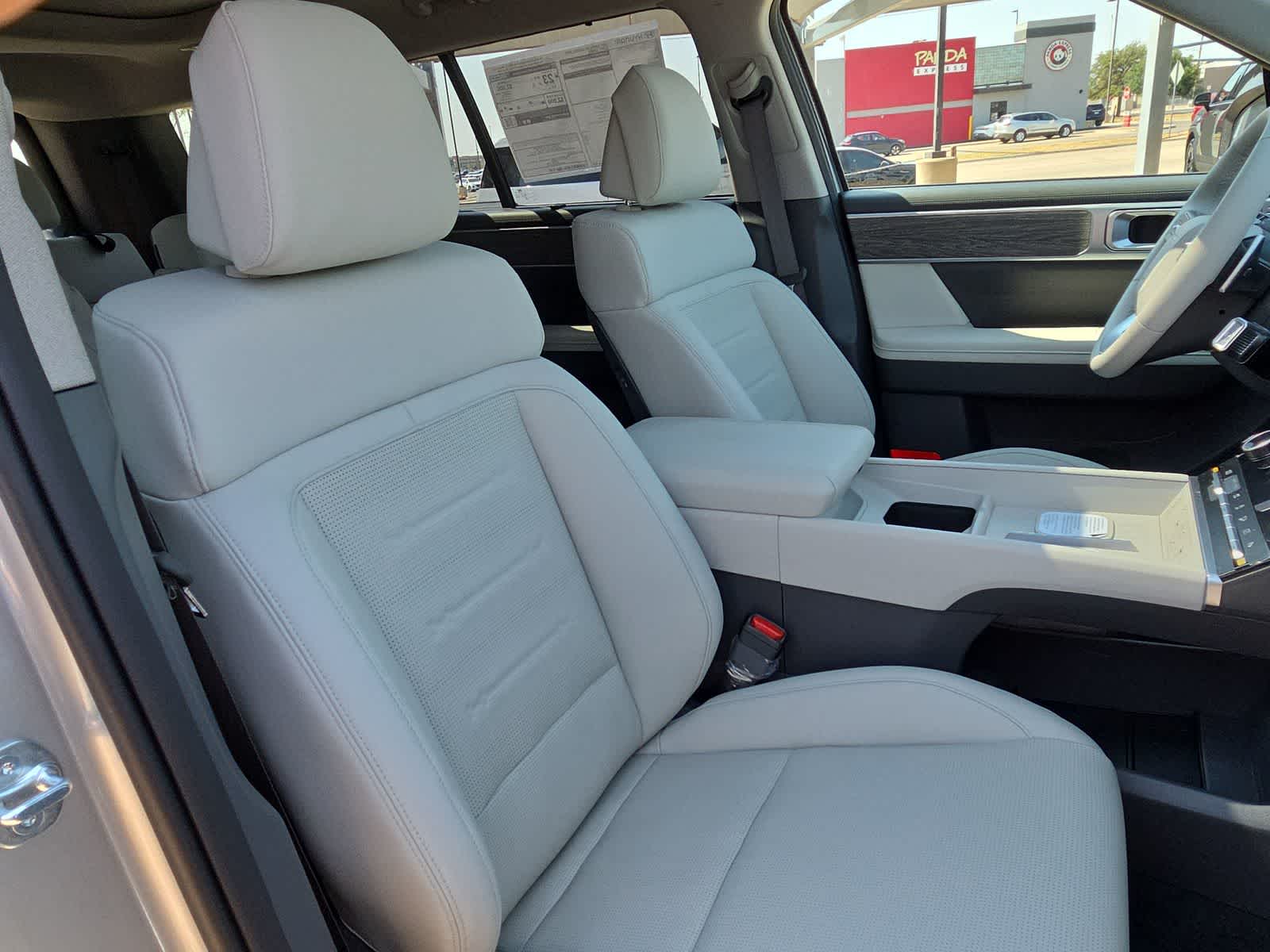 2027 Hyundai SANTA FE Limited 6P
