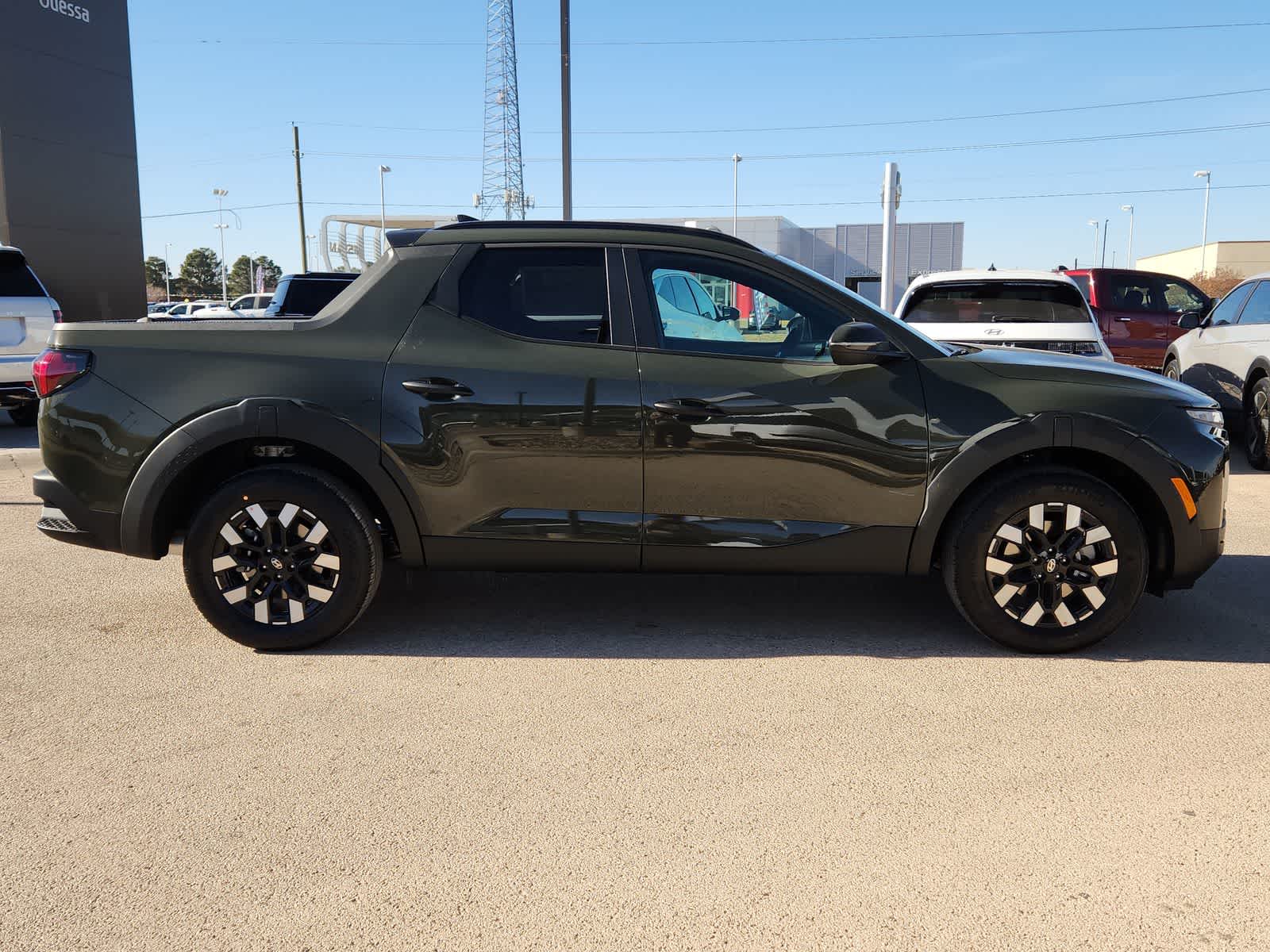 2026 Hyundai SANTA CRUZ SEL Activity