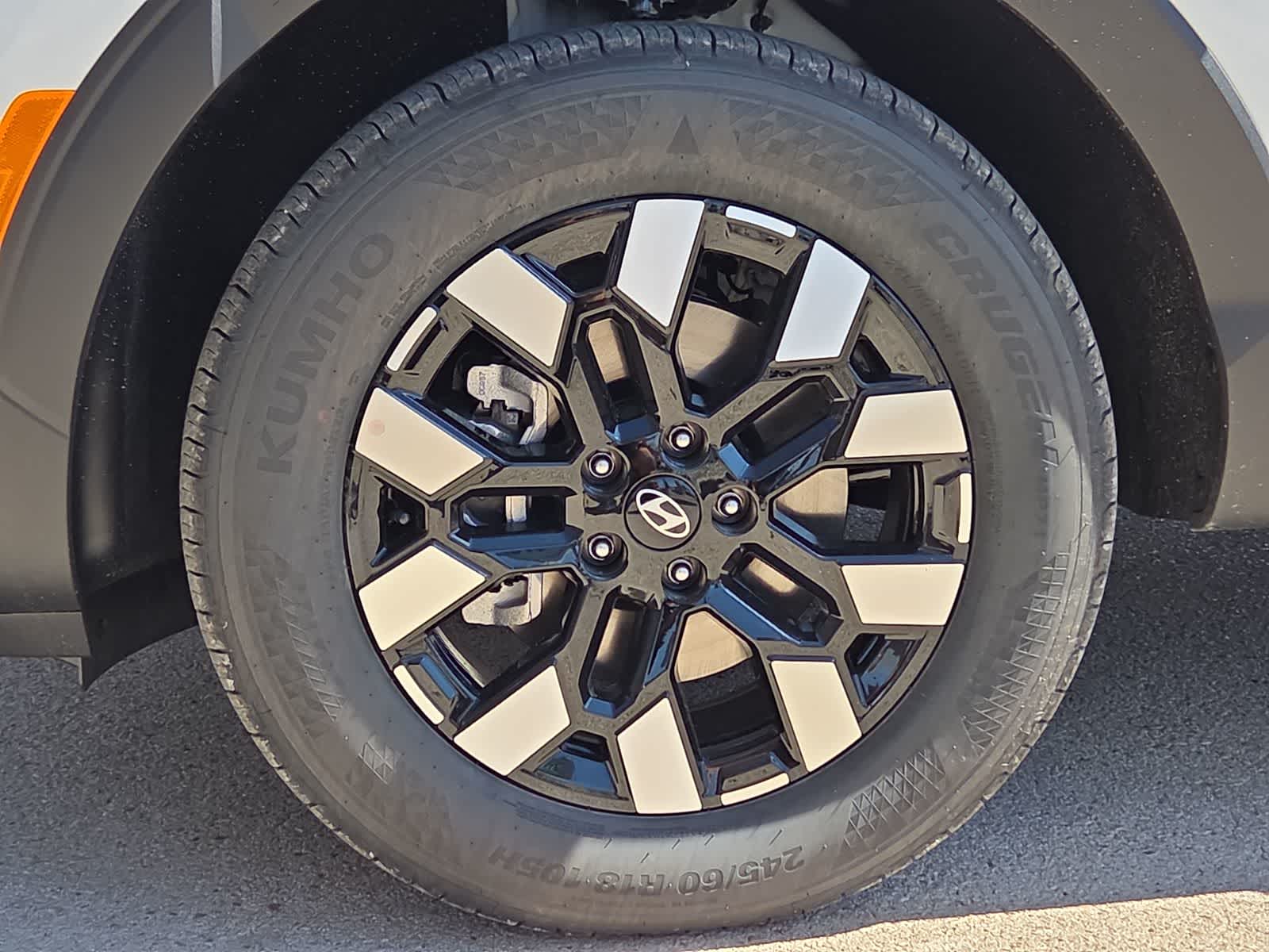 2027 Hyundai SANTA CRUZ SEL Activity