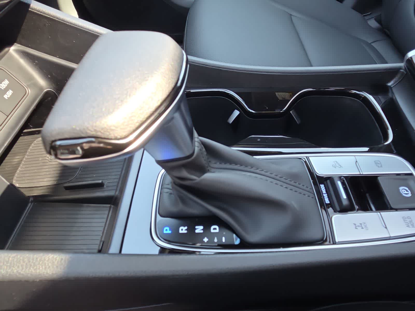 2027 Hyundai SANTA CRUZ SEL Activity
