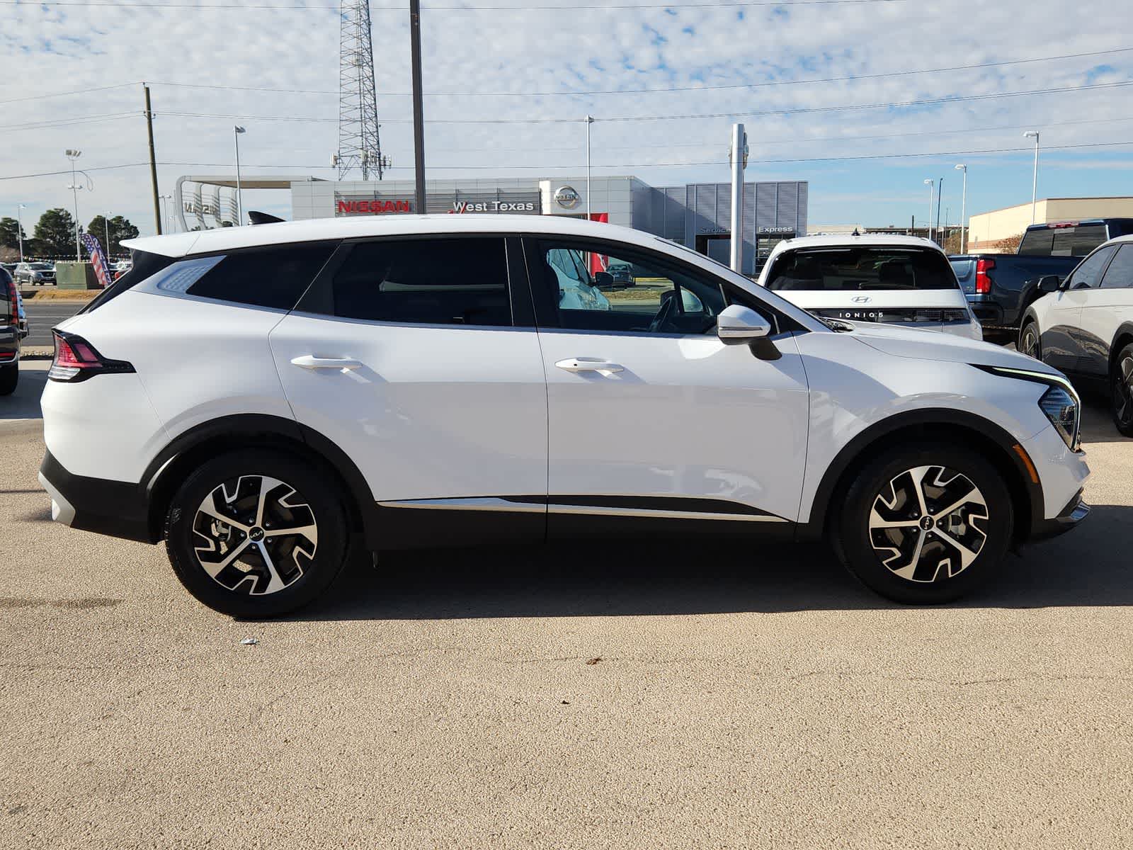 2025 Kia Sportage EX