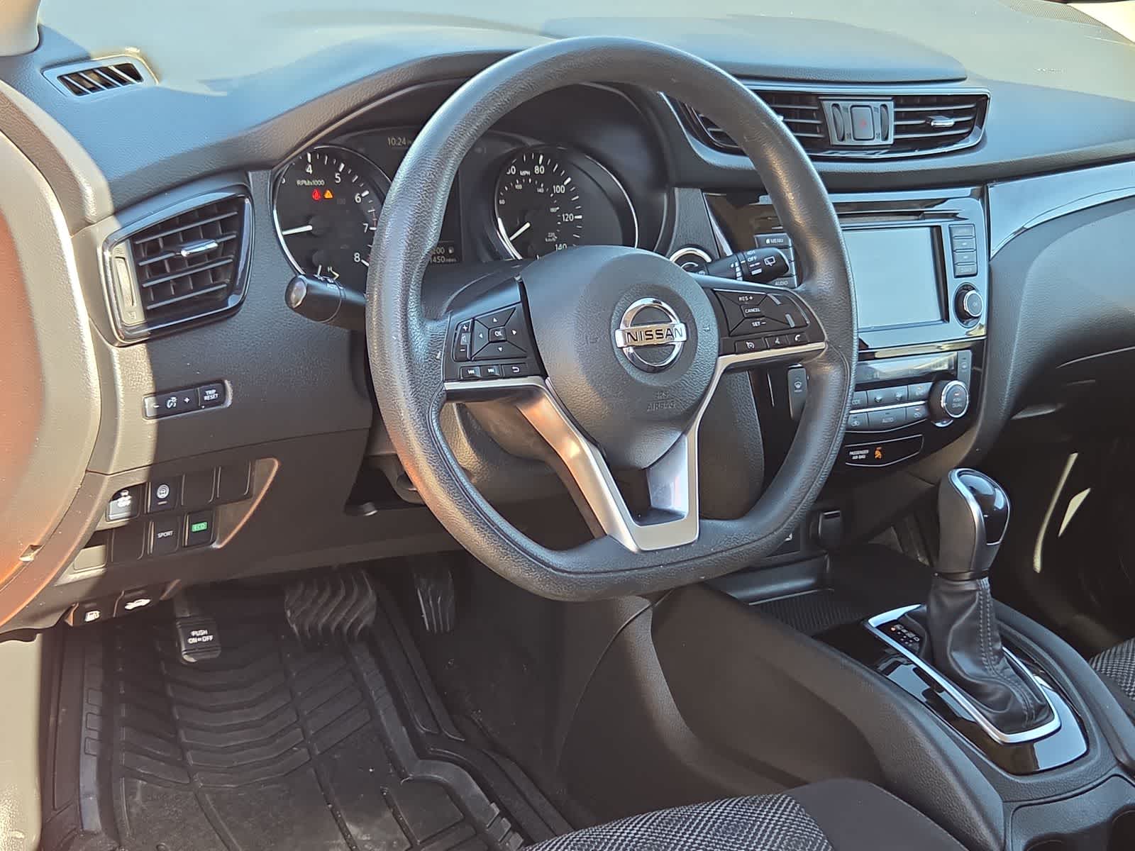 2020 Nissan Rogue Sport SV
