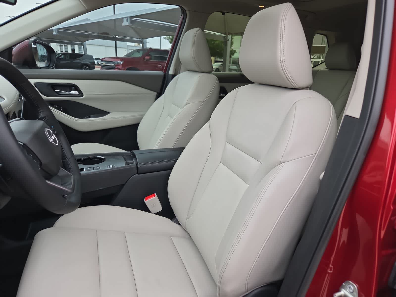 2025 Nissan Rogue SL