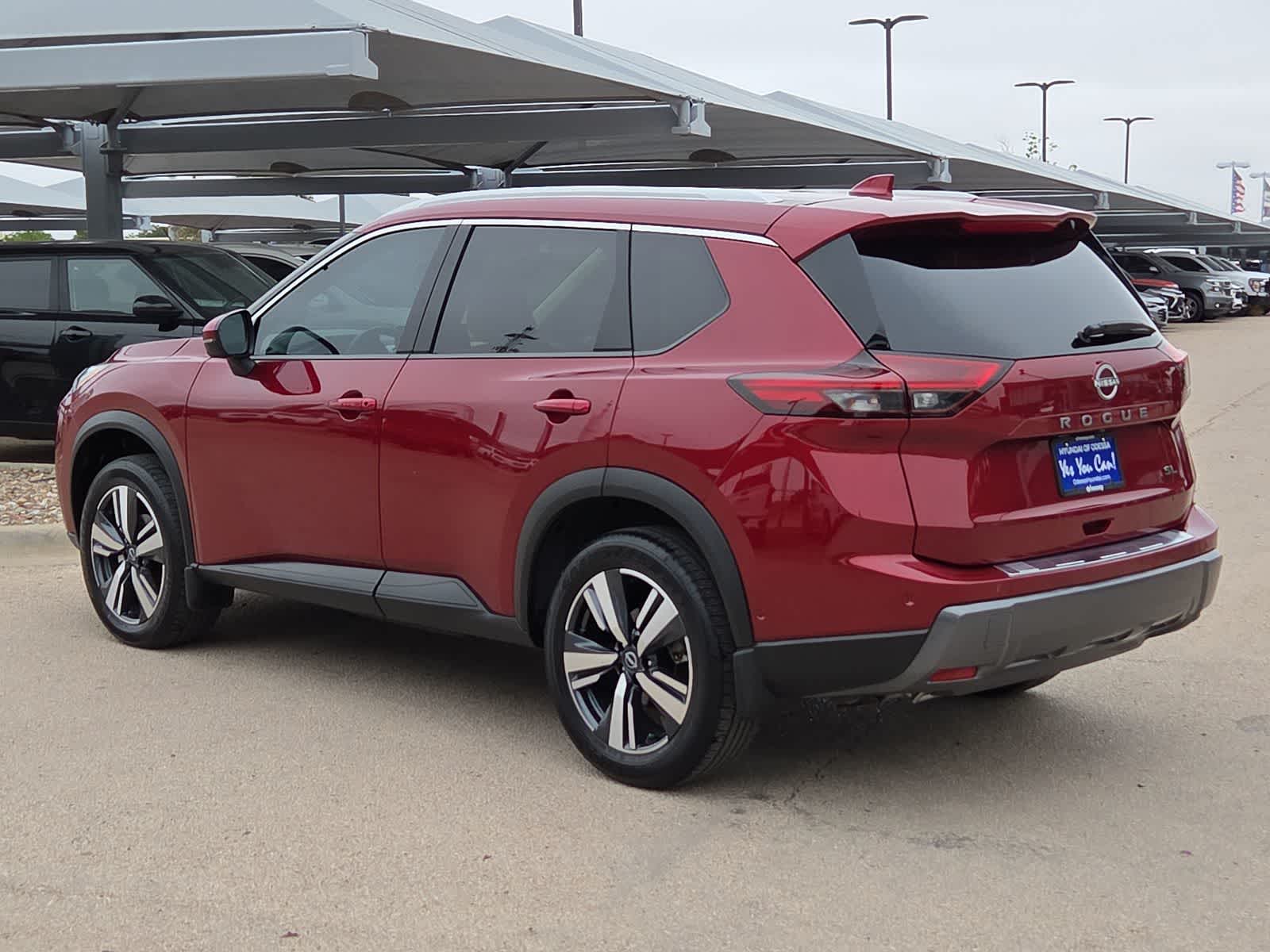 2025 Nissan Rogue SL