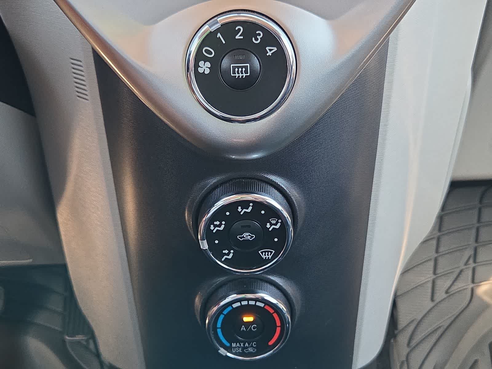 2014 Scion iQ 3dr HB (Natl)