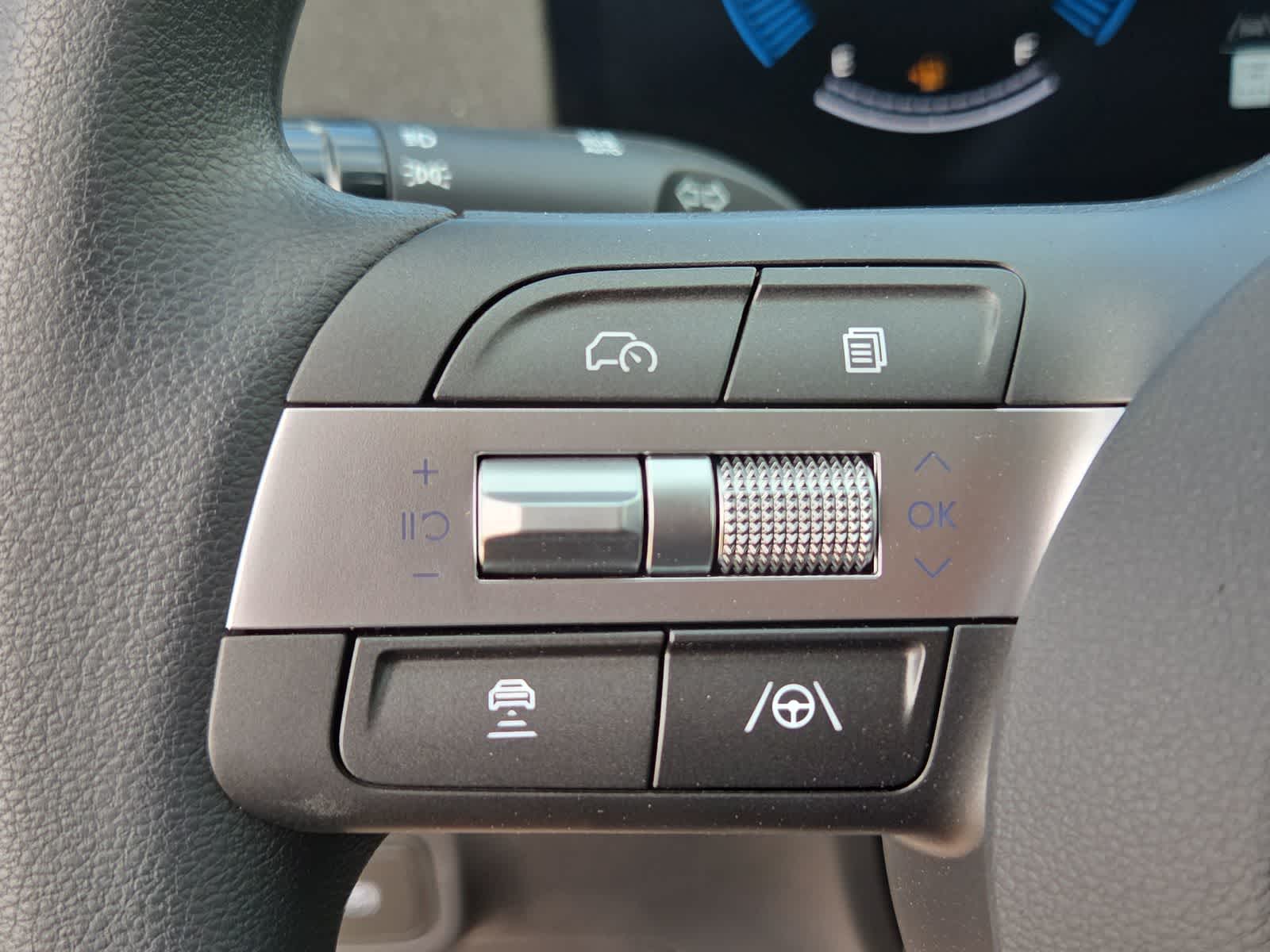 2027 Hyundai KONA SE